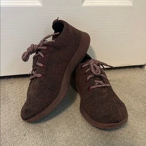 Women’s Allbirds wool sneakers Sz 9